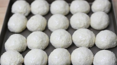 牛奶椰蓉小餐包的做法