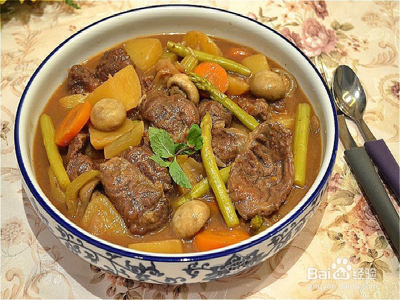 怎样做出家常菜系列之红酒蔬菜炖牛腱