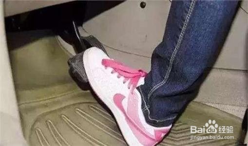 一刹车吱吱响怎么回事