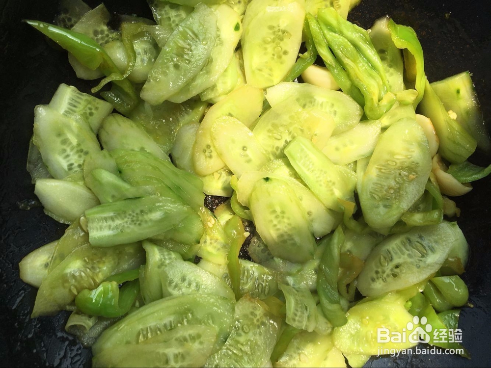 黄瓜炒鸡蛋怎么做？