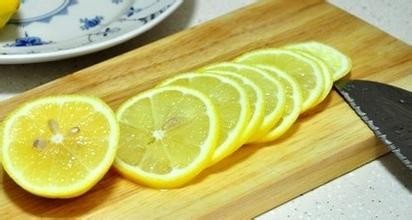 自制酸甜柠檬茶的方法