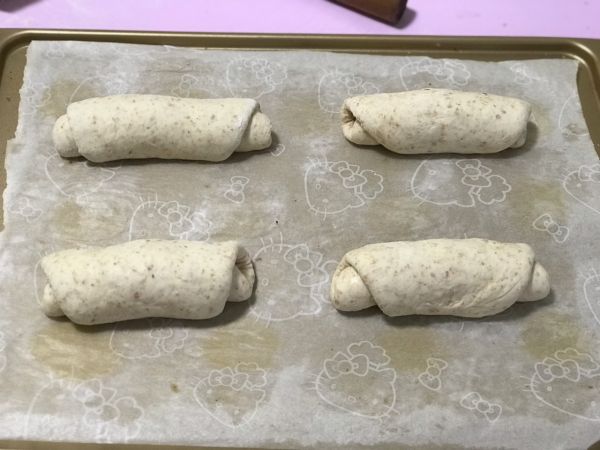 全麦豆沙馅软欧