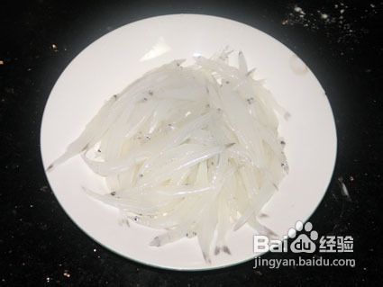 椒盐白饭鱼