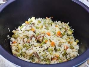 如何做出好吃的豆角焖饭