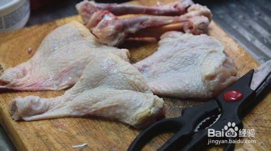 制作香兰叶包鸡