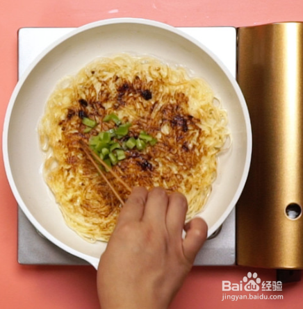 挂面煎饼如何制作