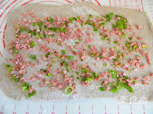 葱香火腿花卷