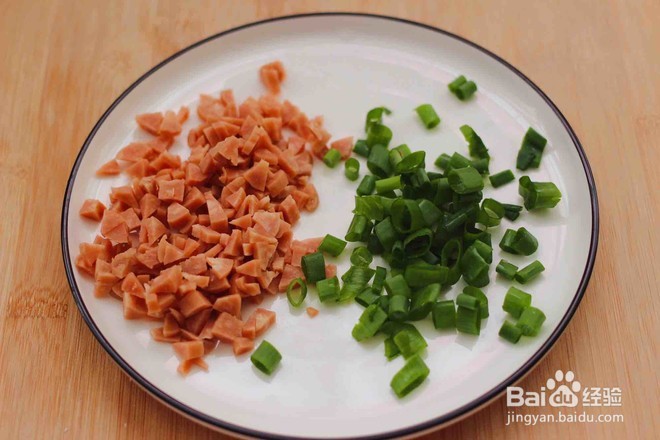 小香葱香肠花卷