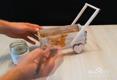 如何制作精美的小推车