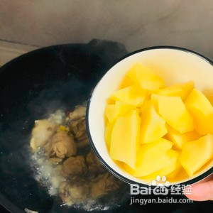 鸡腿土豆香菇的家常做法