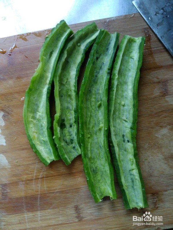 如何制作苦瓜炒肉丝