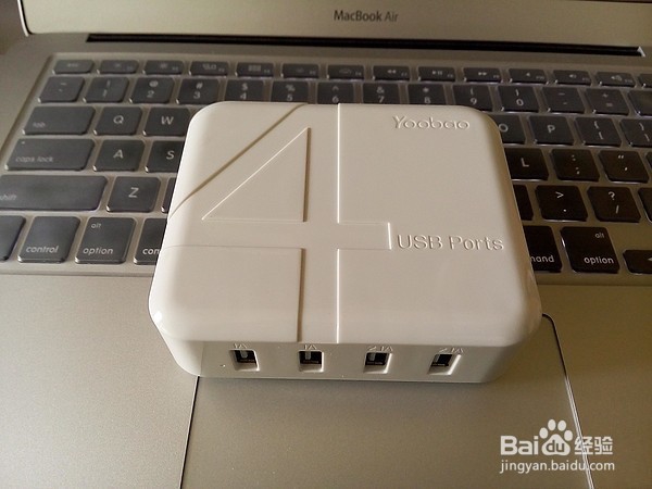 yb701_4口USB充电器头对比iPad mini2原装充电器