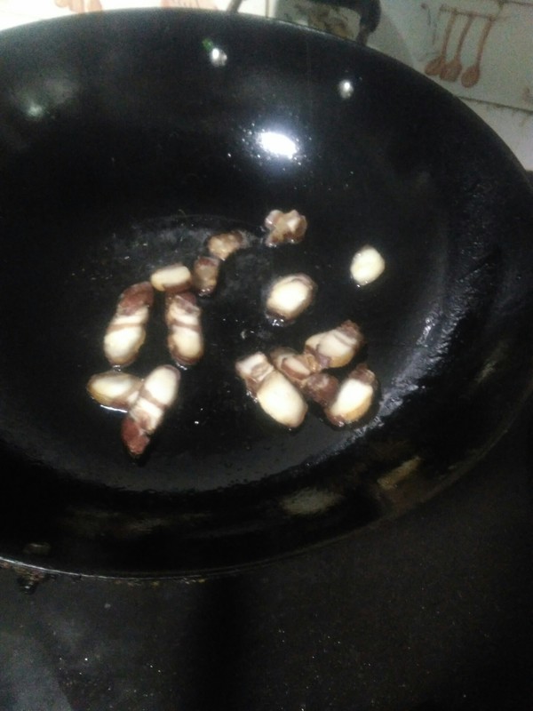 腊肉炒蒜苗的做法