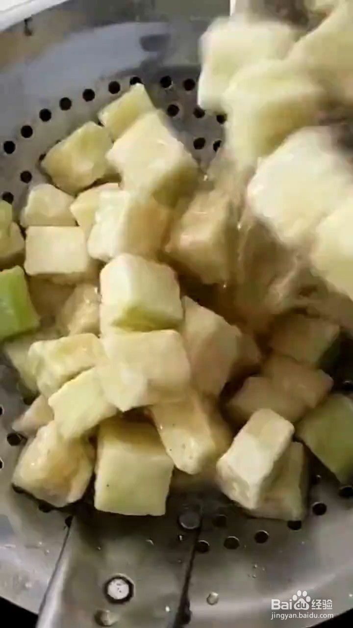 如何制作酸甜茄子？