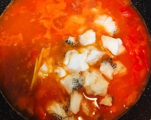养生食补番茄鳕鱼汤的做法