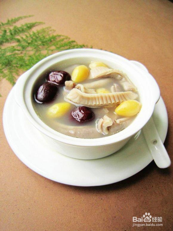 猪肚白果汤做法