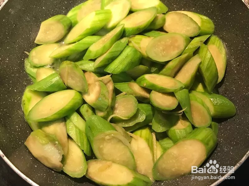 怎样做出家常菜系列之丝瓜炒牡蛎