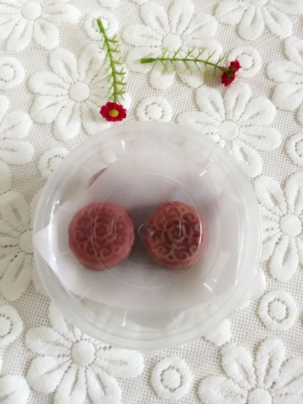 板栗馅儿冰皮月饼