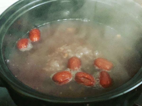 紫米红豆杂粮粥
