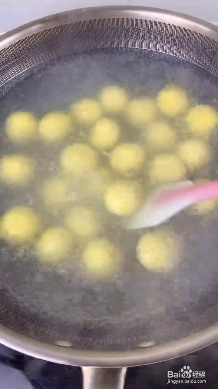 如何制作外酥脆里软糯的炸汤圆？