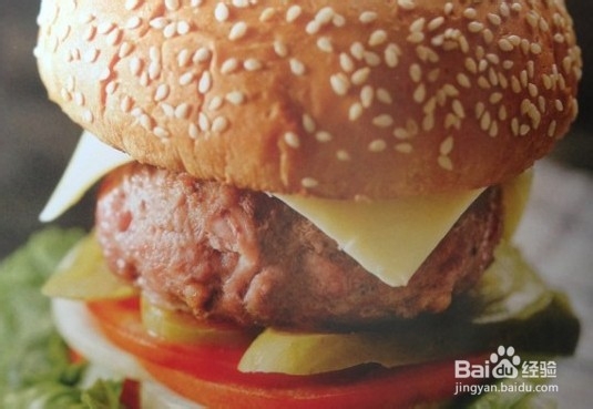 鸡蛋牛肉汉堡