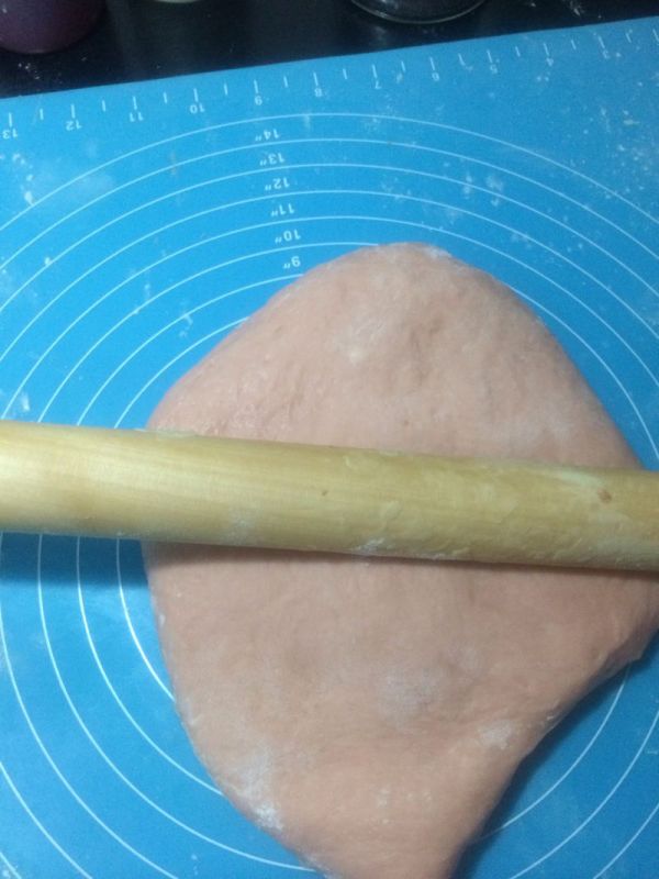 红曲蔓越莓面包