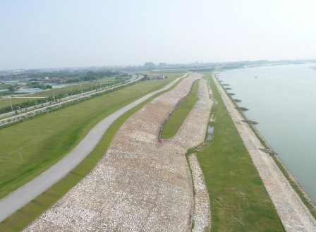 土字旁加一个是的字可以组什么词语