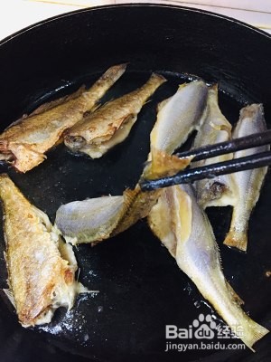 食补养生煎不破的黄花鱼