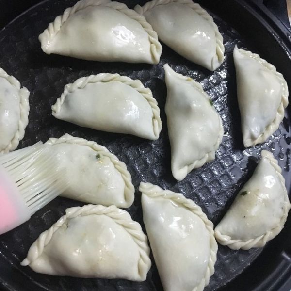 北极虾韭菜盒子