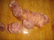 香肠炒菠菜的做法