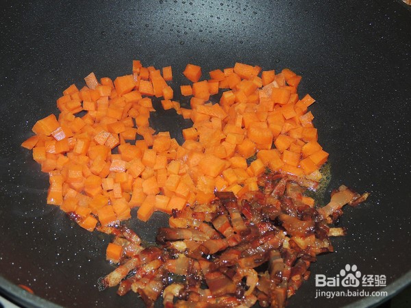 如何做美味的香菇腊肉焖饭