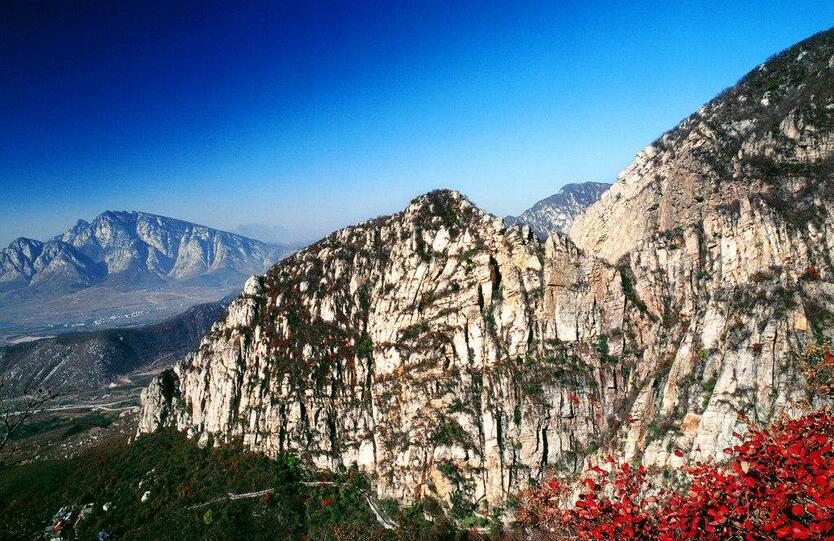 嵩山自然保护区在哪，多大面积，重点保护什么