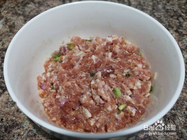 银丝抱金球的做法