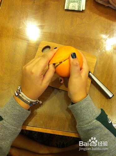 如何使蜡烛的橙色