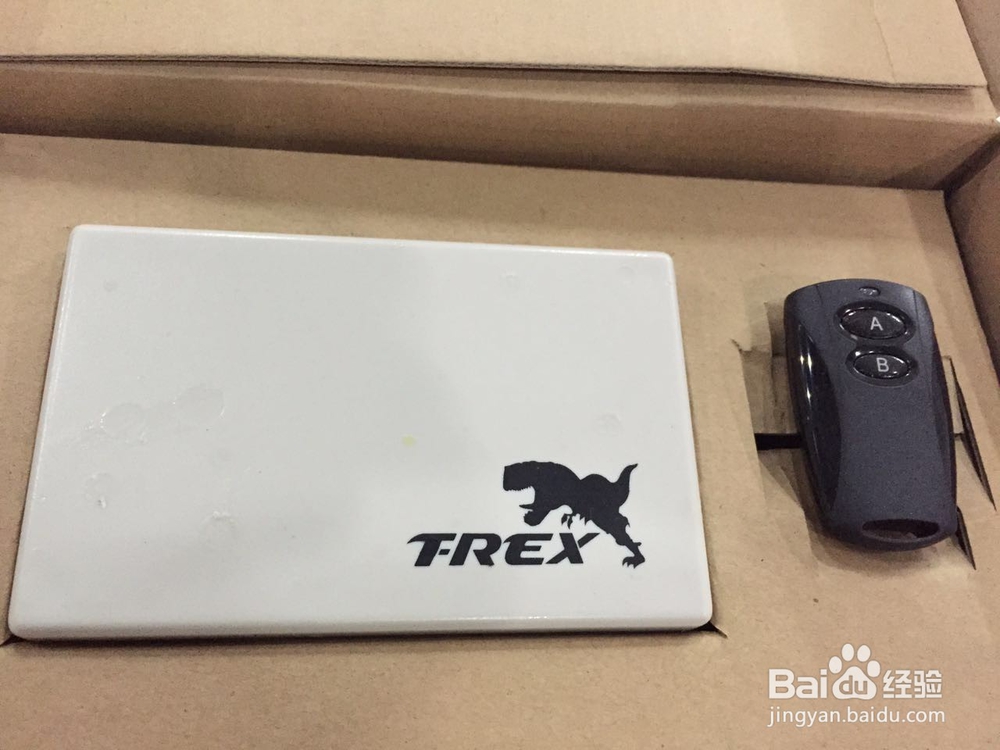 宝马F30 3系改装T-REX排气，手机WIFI控制