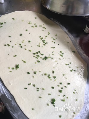 葱香火腿卷的做法