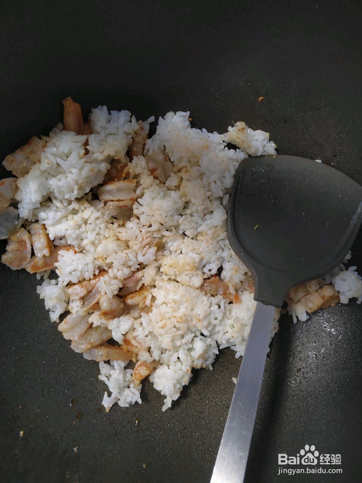 菠萝虾仁炒饭怎么做