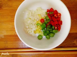 好吃的凉拌金针菇