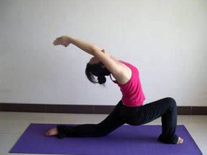 【瑜伽】瑜伽美女教你瘦身瑜伽