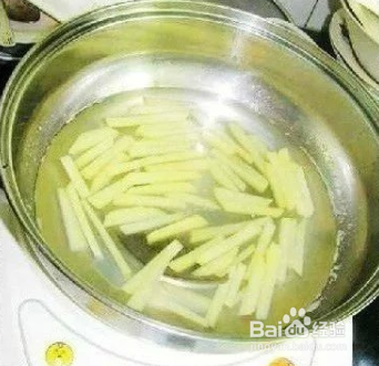 自制美味的炸薯条