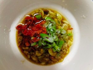 凉拌鸡胸肉豆苗苦瓜