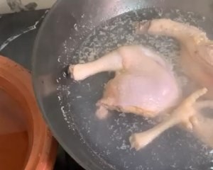 老母鸡这样煲汤清热降火、润肺止咳
