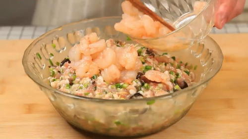 怎么制作虾仁饺子