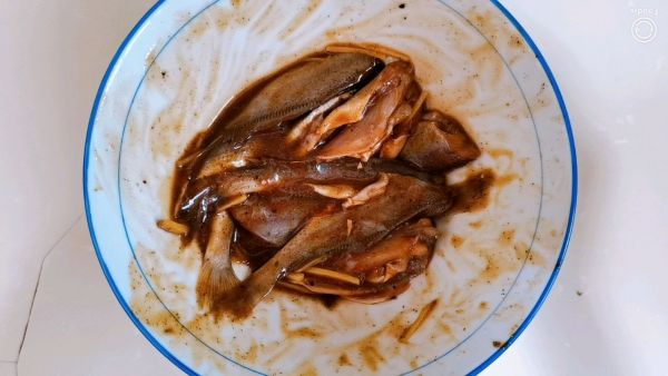 黑椒风味小黄鱼