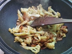 五花肉配花子菜
