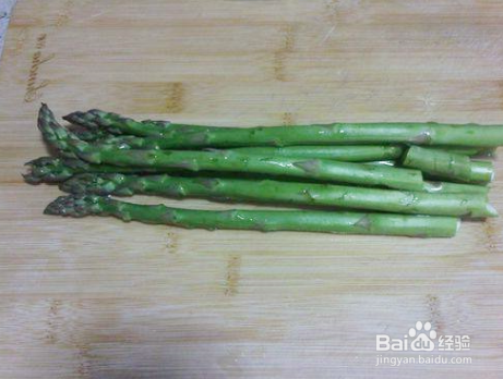 芦笋炒虾仁的做法