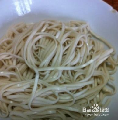葱油拌面的做法