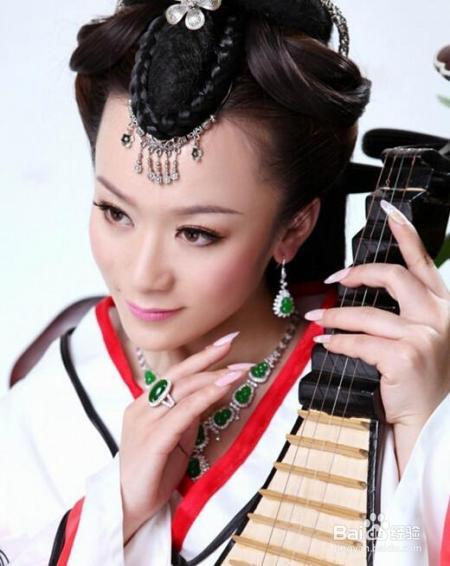 从卞和献玉到缅甸赌石,关于翡翠原石你知道多少