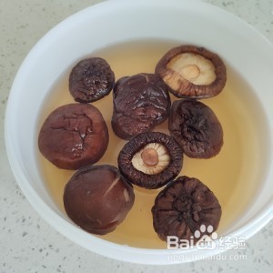 教你制作美味的三宝焖饭