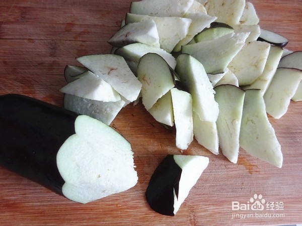 如何制作辣椒炒茄子